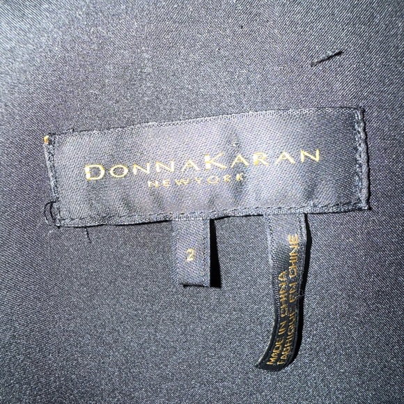 Donna Karan Black Sleeveless Tuxedo Dress - Picture 4 of 6